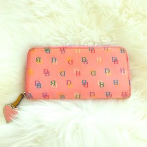 Dooney & Bourke Bags - Dooney & Bourke Wallet Dooney & Bourke Bags - Dooney & Bourke Wallet